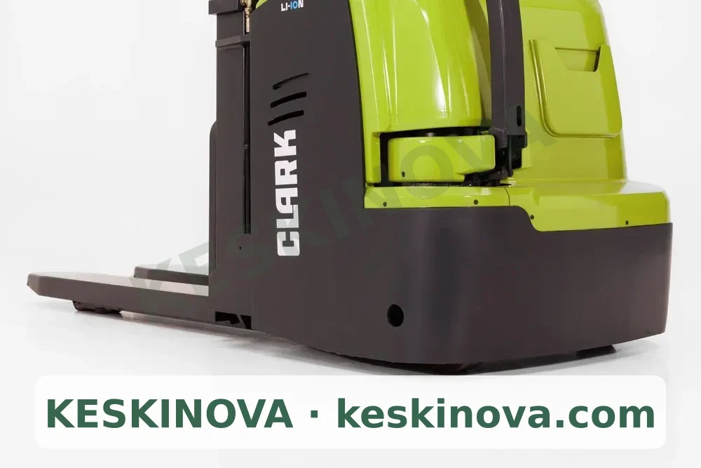 CLARK WSE16 Electric Stacker
