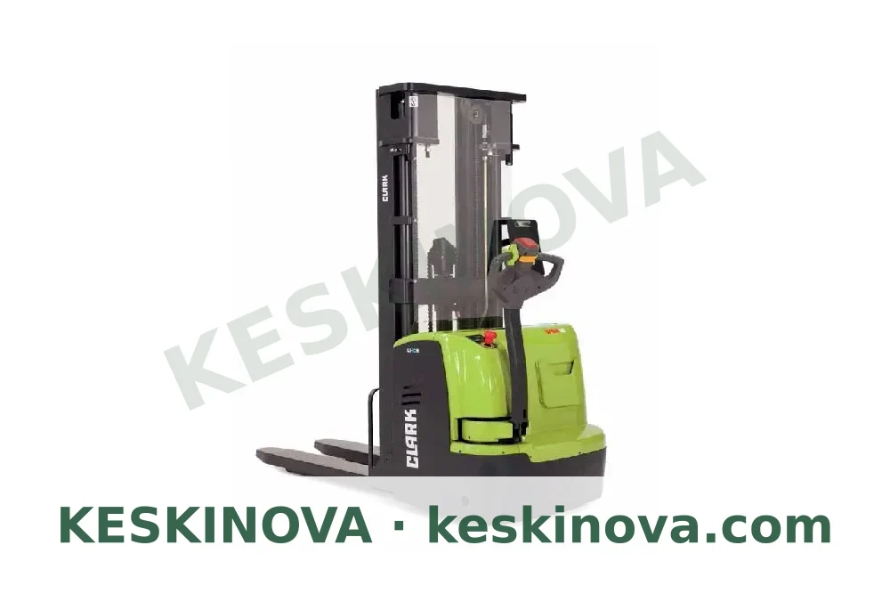 CLARK WSE16 Electric Stacker